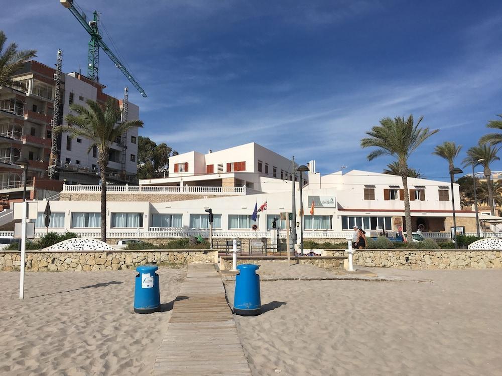 אל קאמפיו Hostal San Juan מראה חיצוני תמונה