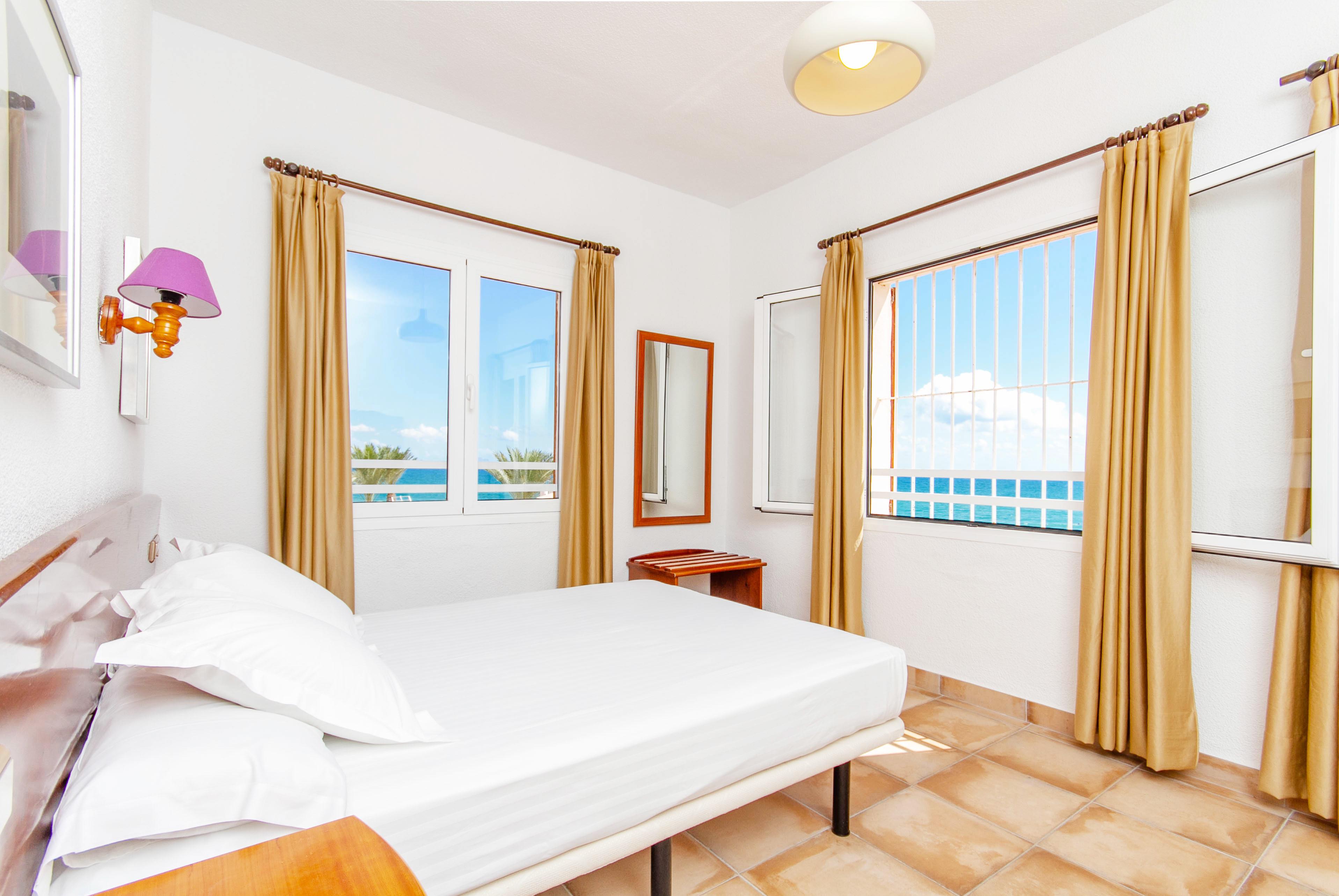 אל קאמפיו Hostal San Juan מראה חיצוני תמונה
