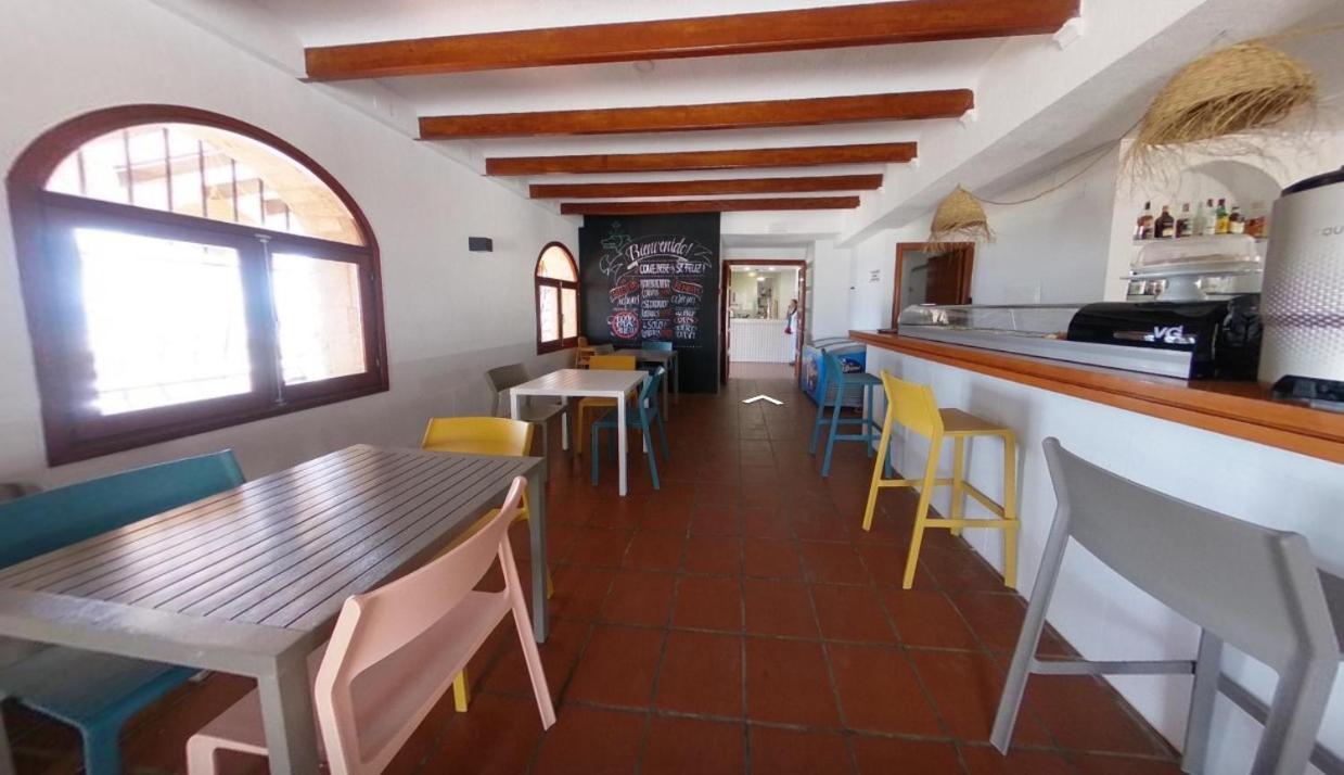 אל קאמפיו Hostal San Juan מראה חיצוני תמונה